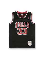 1997-98年 シカゴ・ブルズ ピッペン 33番 ロードユニフォーム